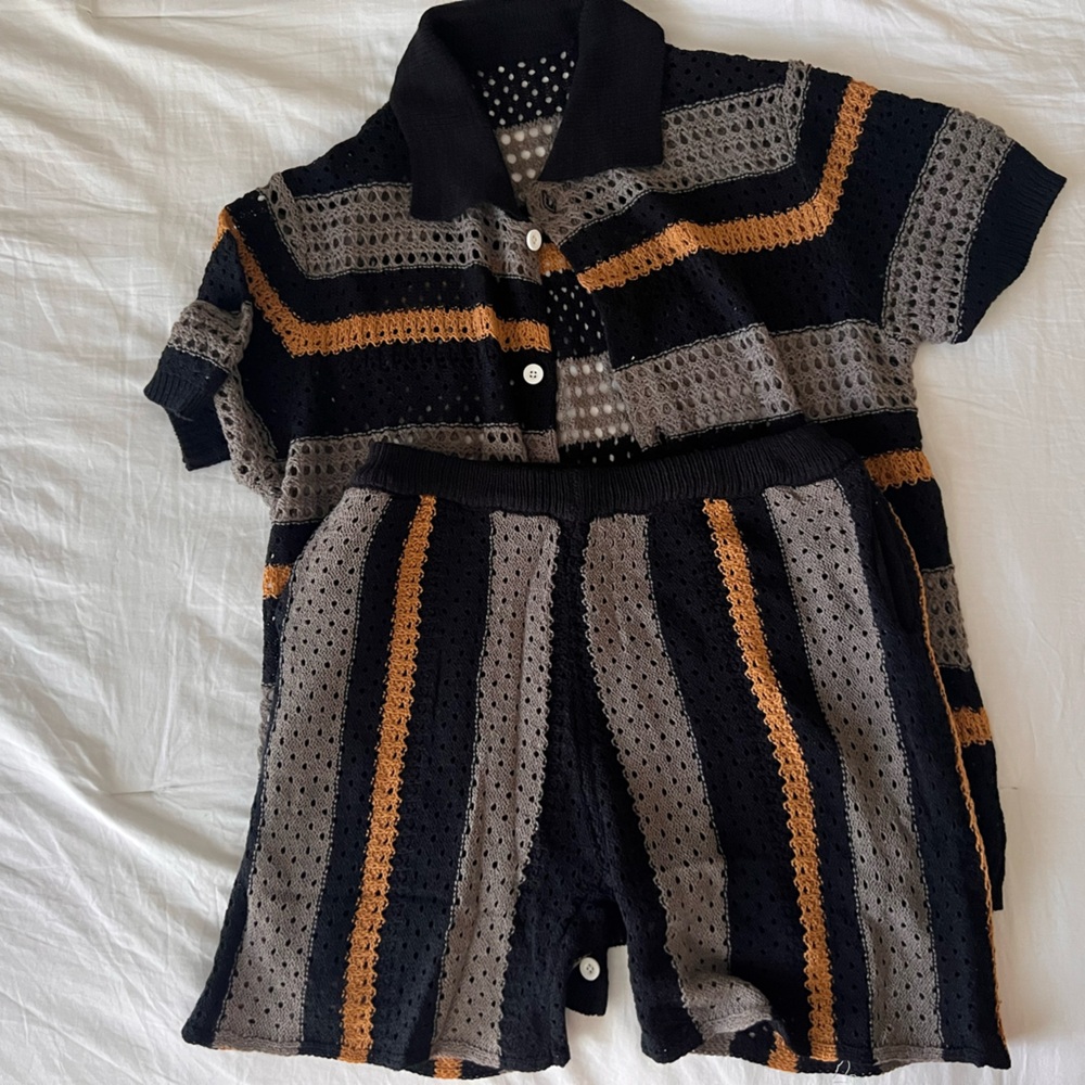 Chic Striped Knit Set - Picture 2 of 3